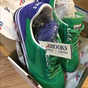 Men’s Athletic Shoes